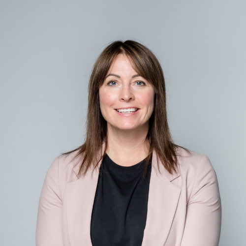A photograph of Lisa Holmes